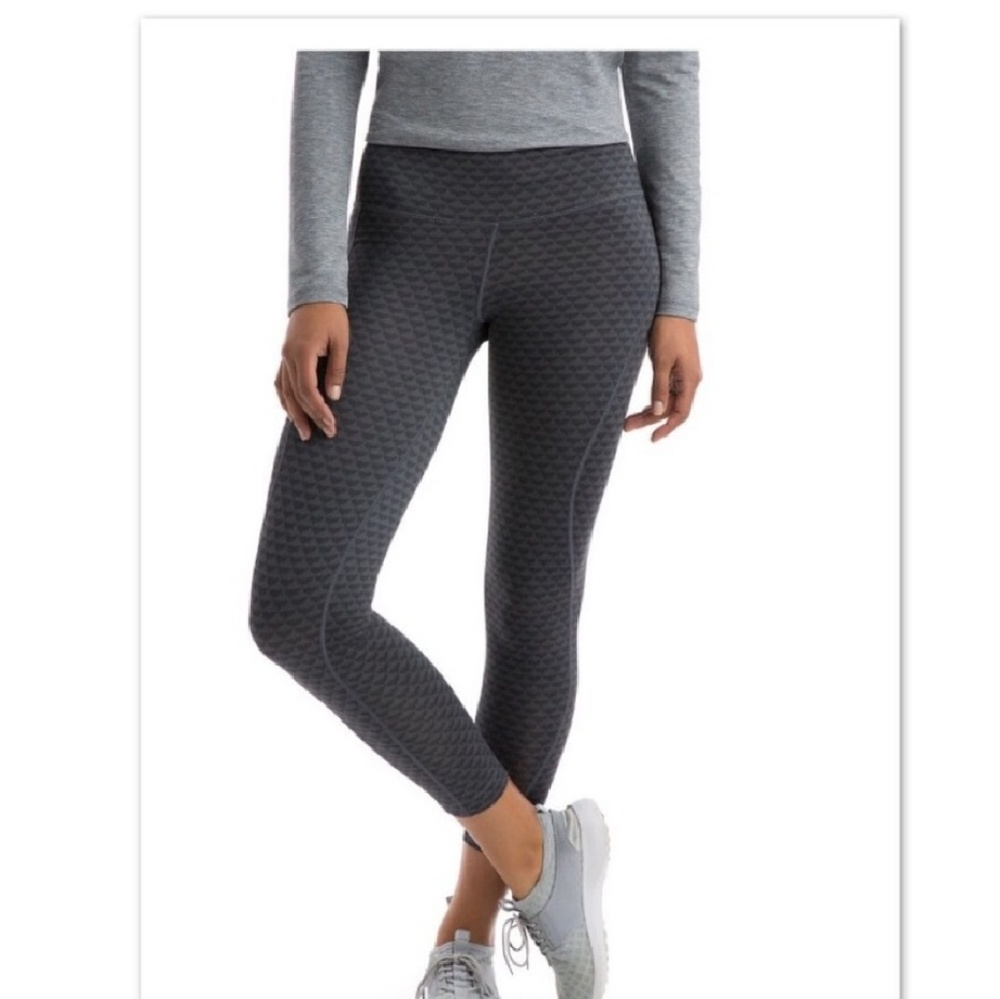 Vineyard Vines whale workout pants